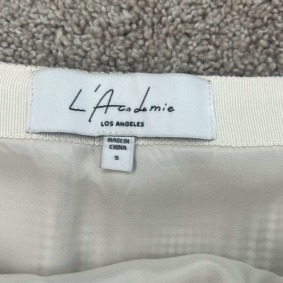 L’academie Natalia Mini Skirt in Tan & White - Picture 4 of 4